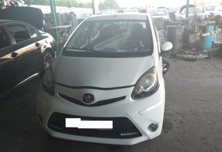 Luz central freno toyota s302e204017 aygo 395990