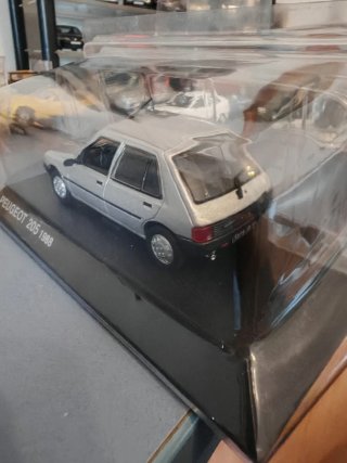 Peugeot 205 GL 1/43