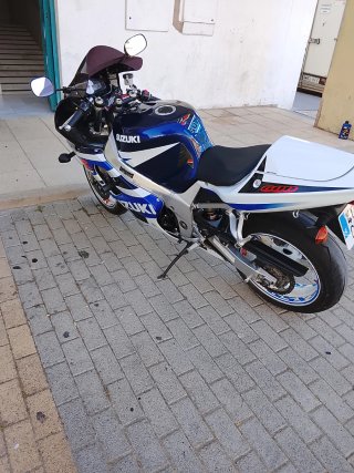 Suzuki GSX R Moto Deportiva Azul