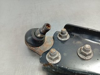 BRAZO SUSPENSION INFERIOR DELANTERO DERECHO PEUGE