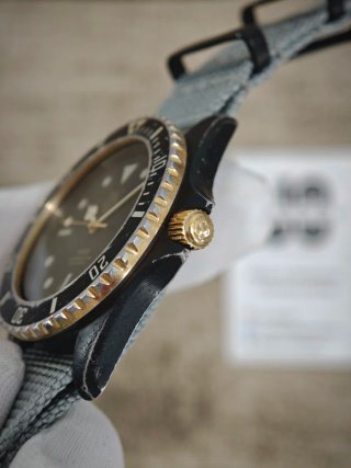 TAG Heuer 1000 Professional
