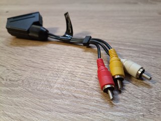 Adaptador Euroconector a 3 RCA