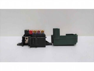 CAJA RELES / FUSIBLES MOTOR BKS 45687
