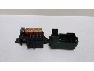 CAJA RELES / FUSIBLES MOTOR BKS 45687