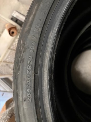 Neumaticos 265/40/20