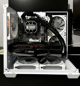 PC Gaming Custom Ryzen 5 5600X+RX 6650 XT, 16G 2TB