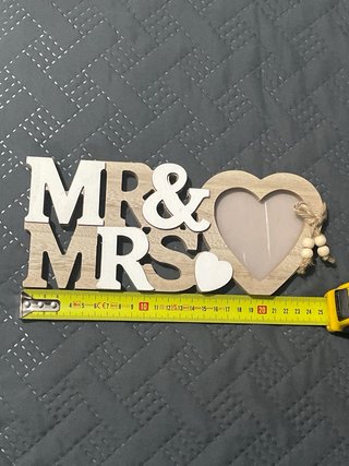 Cartel Mr & Mrs Madera Marco Corazón