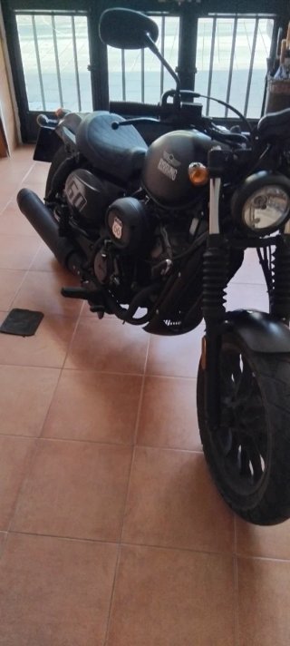 Hyosung Bober 125cc Cruiser Negra
