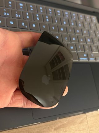 MacBook Air 13’ Chip M4 + Apple Magic Mouse 2