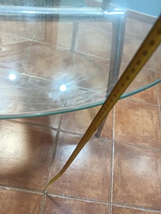 Mesa redonda cristal y metal
