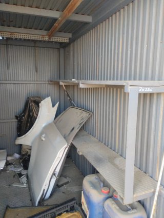 Caseta metálica gris