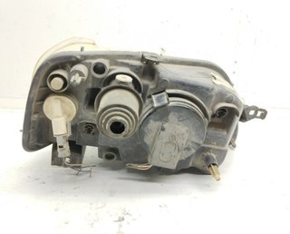 Faro izq dacia 4934520 89029771 logan ambiance