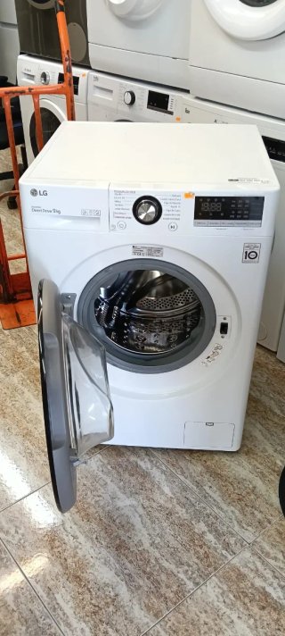 Lavadora LG DirectDrive 9 kg Blanca RPM 1400