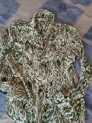Camisa Zara Talla XS Estampado Verde Blanco