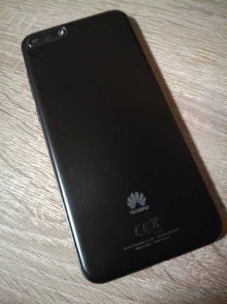 Huawei Y6 Negro - No Carga