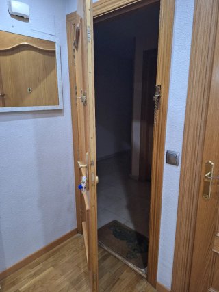 Puerta blindada madera