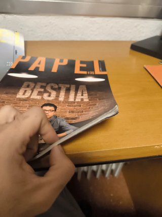 Revista Papel Iñigo Errejon en portada.