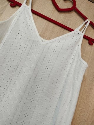 Top calado blanco verano ibicenco