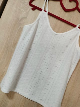 Top calado blanco verano ibicenco