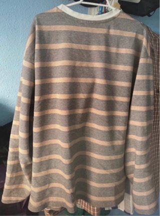 Camiseta Zara rayas beige y gris
