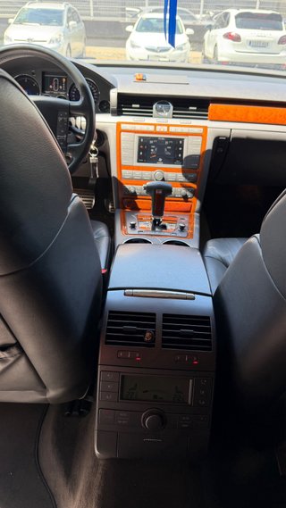 Volkswagen Phaeton 2004