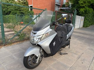 Suzuki Burgman 400cc Plata