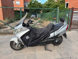 Suzuki Burgman 400cc Plata