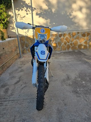 Husqvarna TE 300 Heritage 2025
