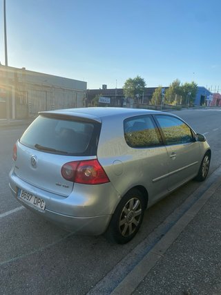 Volkswagen Golf 2005