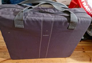 Cuna de viaje BabyBjorn gris