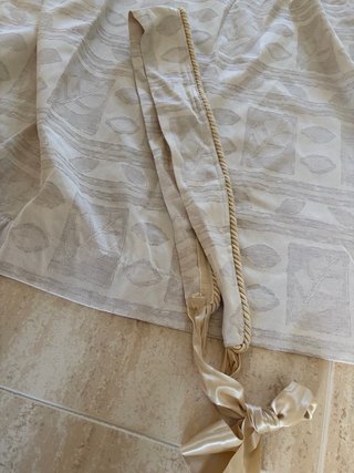 Cortinas beige con estampado
