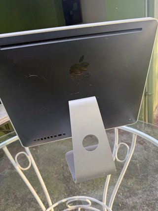 Ordenador Apple Plata,no enciende