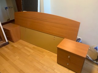 Cabecero 135x190 y 2 mesillas madera