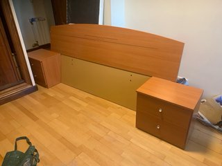 Cabecero 135x190 y 2 mesillas madera