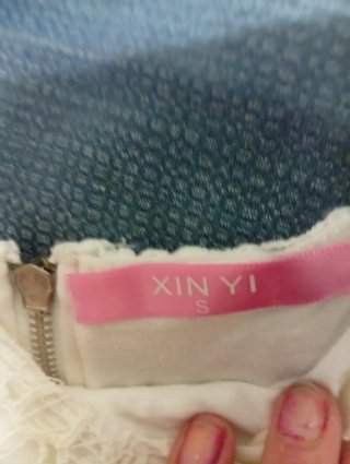 Crop top encaje Xin Yi Talla S