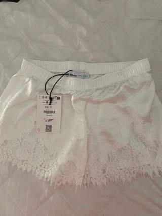Vendo lote Nuevo marca Bershka