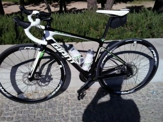 Bicicleta Giant Defy Gran Fondo
