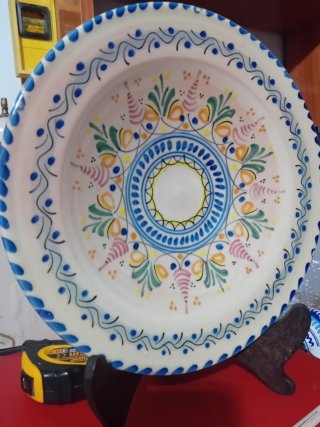 Plato decorativo cerámica pintado a mano