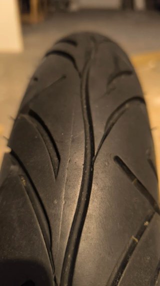 Neumático Pirelli Sport Demon 110/90-18