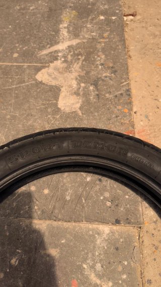 Neumático Pirelli Sport Demon 110/90-18