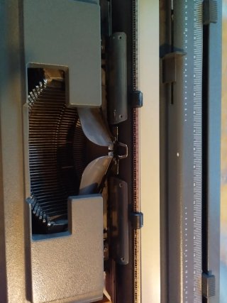 Máquina de escribir Olivetti Linea 98