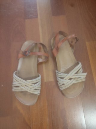Sandalias Verano Niña Beige y Marrón