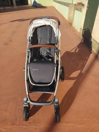 Carrito bebé UPPAbaby Vista 2025 + capazo + extras