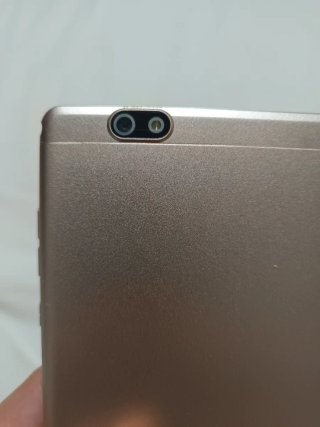 Tablet Facetel 4GB Dorada y Blanca