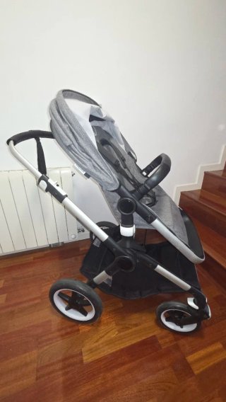 Carrito Bugaboo Fox 2 gris capazo y silla