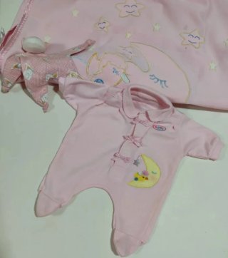 Lote Ropa Muñeco Baby Born para María del Pilar