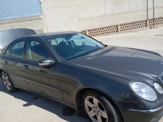 Mercedes-Benz Clase E 2004