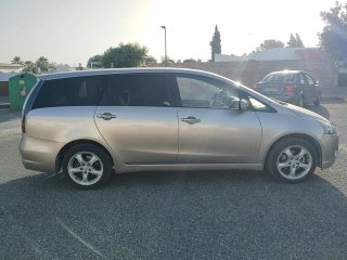 Mitsubishi Grandis 2005