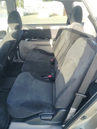 Mitsubishi Grandis 2005