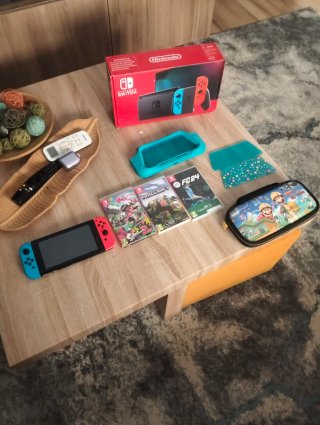 Nintendo Switch Azul y Rojo